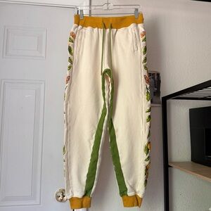 CARMICO cream cotton terry striped fruit athletic cropped jogger sweat pants